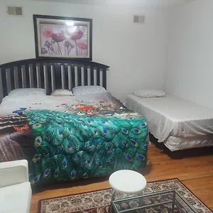 Cosy Bedroom 12mins To Airport Prudential Njit Umdj Penn Station Homestay